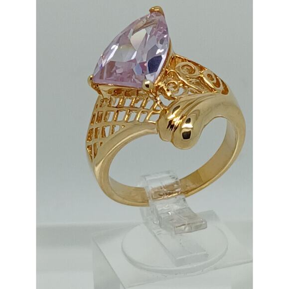 Vintage Gold EP Light Amethyst Sim Diamond 90's Bold CZ Cocktail Ring Size 8 - Picture 2 of 10